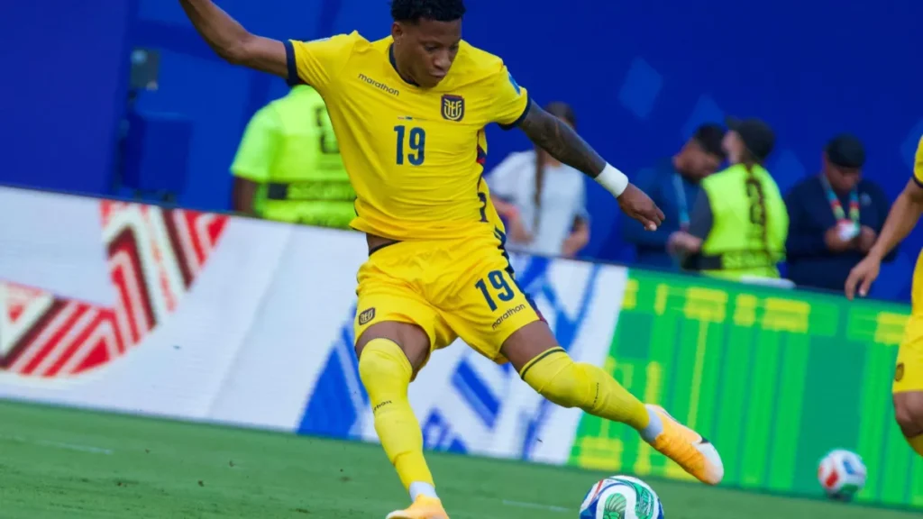 Equador pressiona, mas empata sem gols com Curaçao na Copa do Mundo