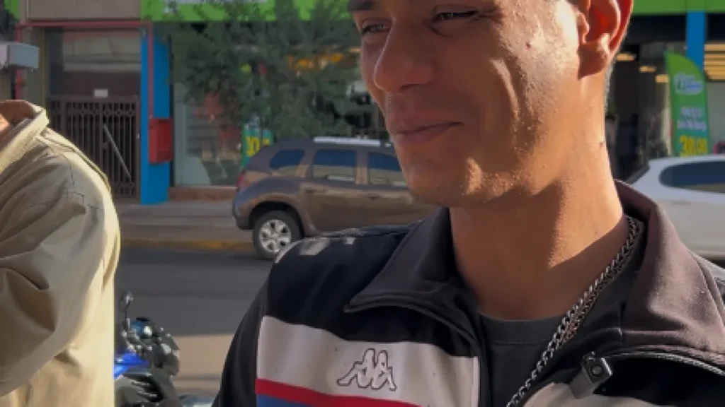 Pedreiro sem documentos há 4 anos tira nova identidade em mutirão