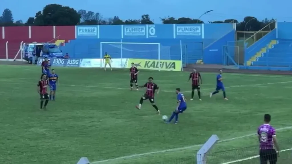 Taveirópolis vence Campo Grande e encosta na zona de acesso da Série B