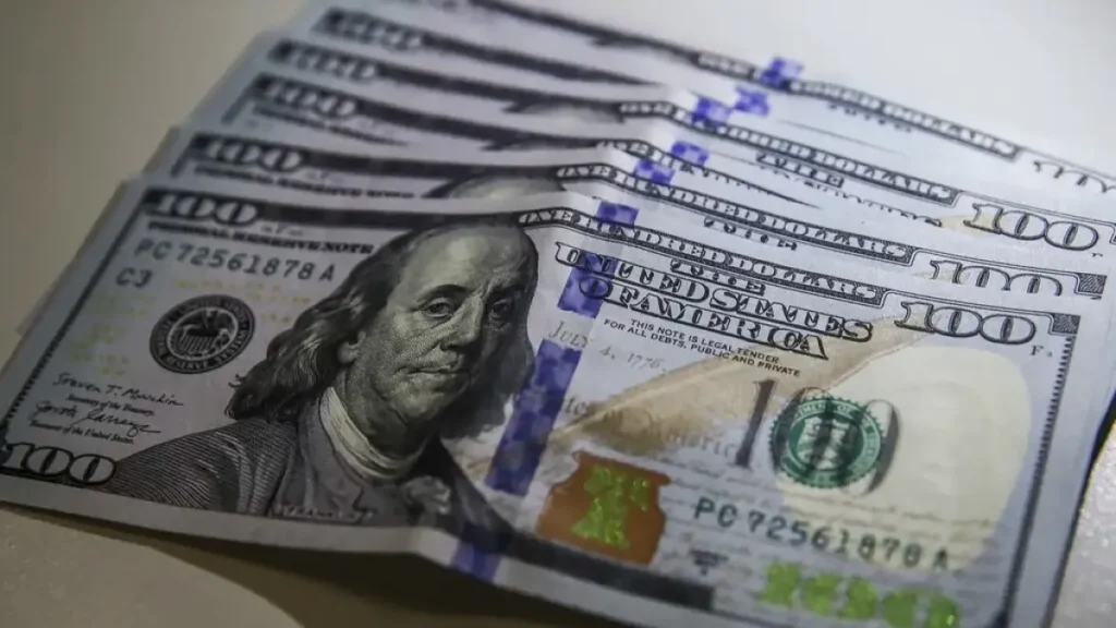 Dólar sobe a R$ 5,09 e bolsa cai após tarifa dos EUA