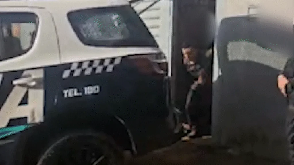 Ladrão se esconde em caixa-d’água e é preso pela PM