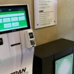 Detran-MS lança totem com IA e atendimento em Libras em Campo Grande