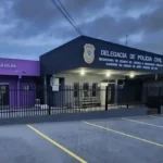 Jovem é morto a tiros ao abrir portão em Costa Rica