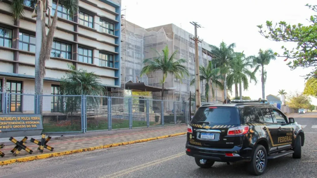 PF: celular de foragido revela rota de cocaína da Bolívia