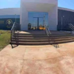 Justiça solta PM preso com skunk e mantém jovem detida