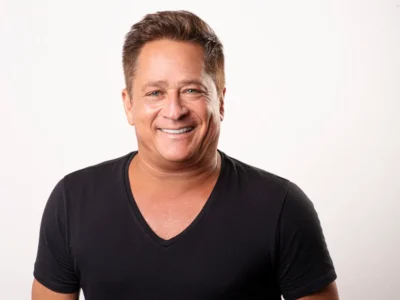 Leonardo fará show gratuito em Campo Grande na Expogenética MS