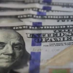 Dólar fecha semana a R$ 5,21 e sobe 1,88% com cautela eleitoral